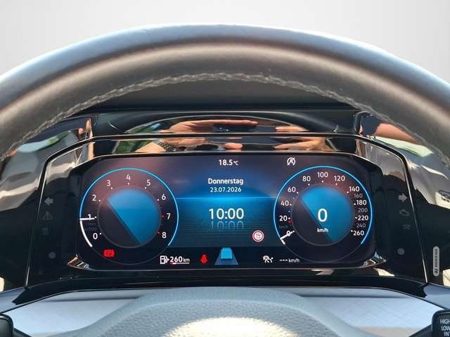 Volkswagen Golf VIII 1.5 TSI R-Line OPF KLIMA / AHK / NAVI / ACC /