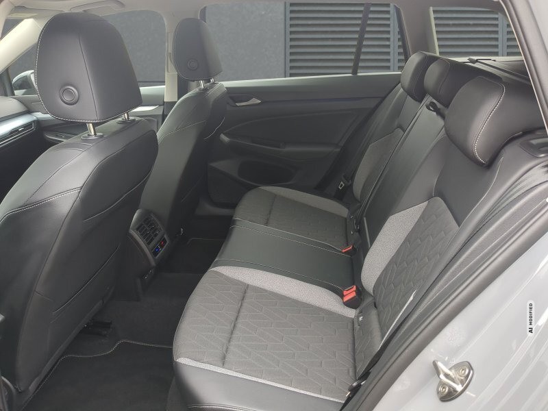 Volkswagen Golf Variant 2.0 TDI DSG Goal