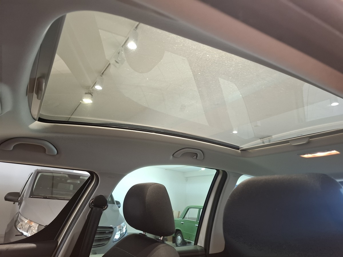 Skoda Roomster Scout 1.2 TSI Panorama Klima PDC