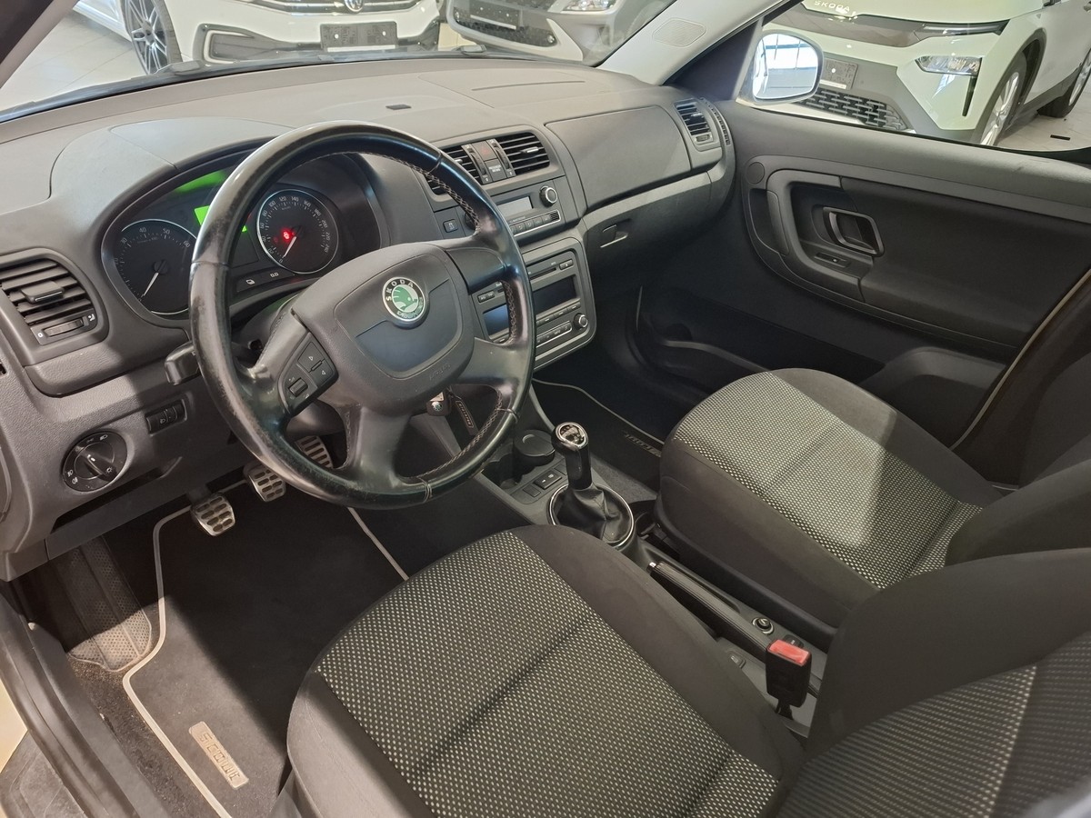 Skoda Roomster Scout 1.2 TSI Panorama Klima PDC