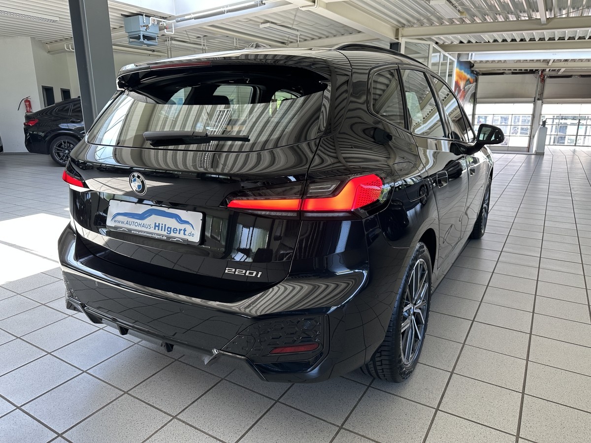 BMW 220 Active Tourer M Sport LED HUD H/K Audio Alcantara 360° 