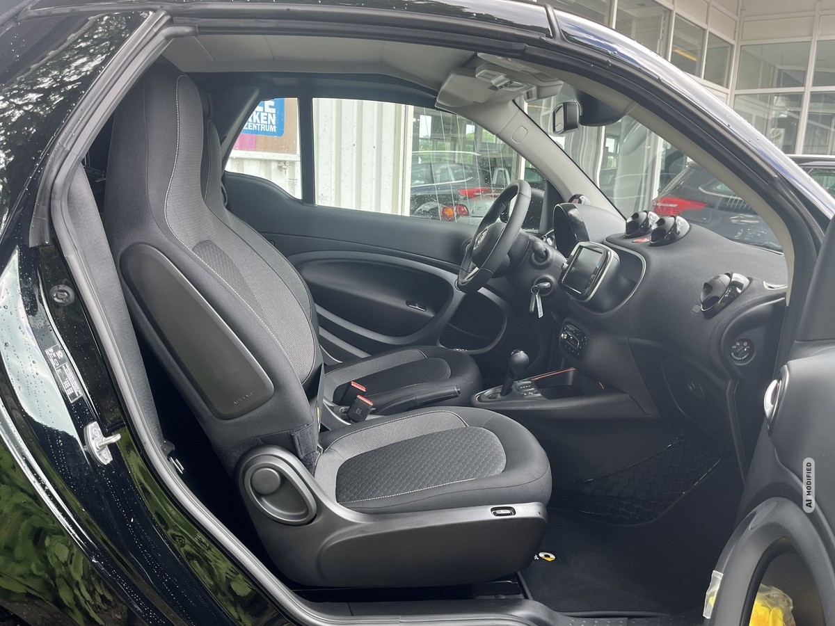 Smart ForTwo EQ cabrio*EXCLUSIVE*22kW*CAM*MEDIA*ALLW*LED*SHZ*