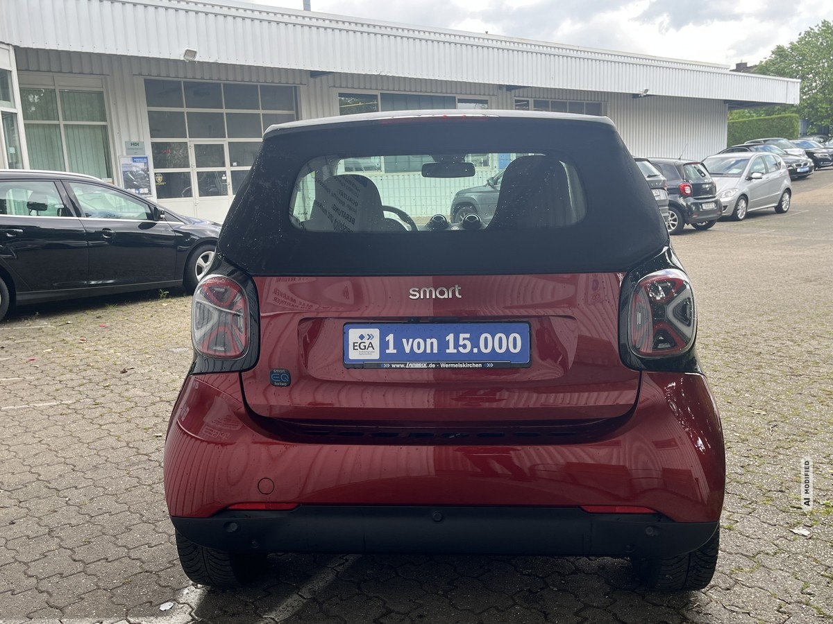 Smart ForTwo EQ cabrio*EXCLUSIVE*22kW*CAM*MEDIA*ALLW*LED*SHZ*