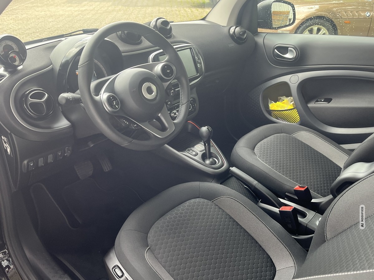 Smart ForTwo EQ cabrio*EXCLUSIVE*22kW*CAM*MEDIA*ALLW*LED*SHZ*