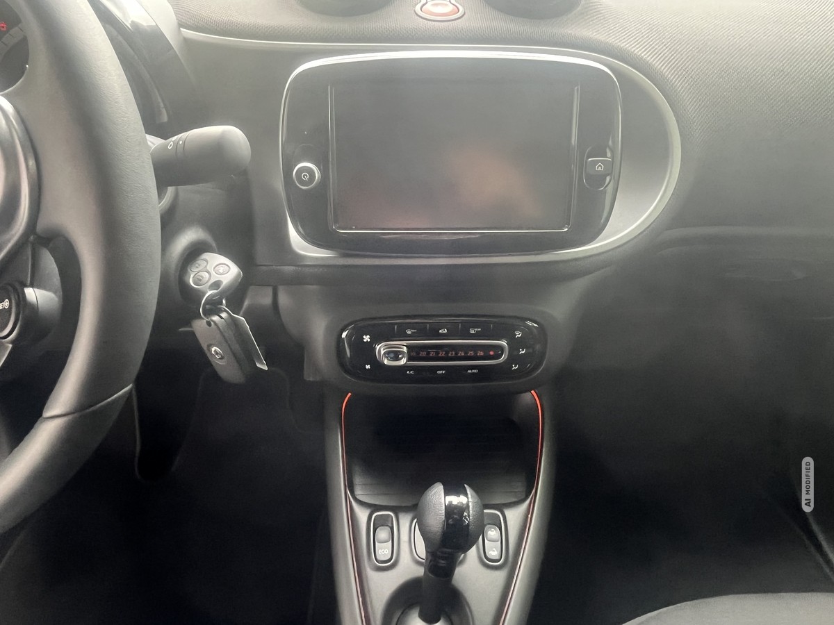 Smart ForTwo EQ cabrio*EXCLUSIVE*22kW*CAM*MEDIA*ALLW*LED*SHZ*