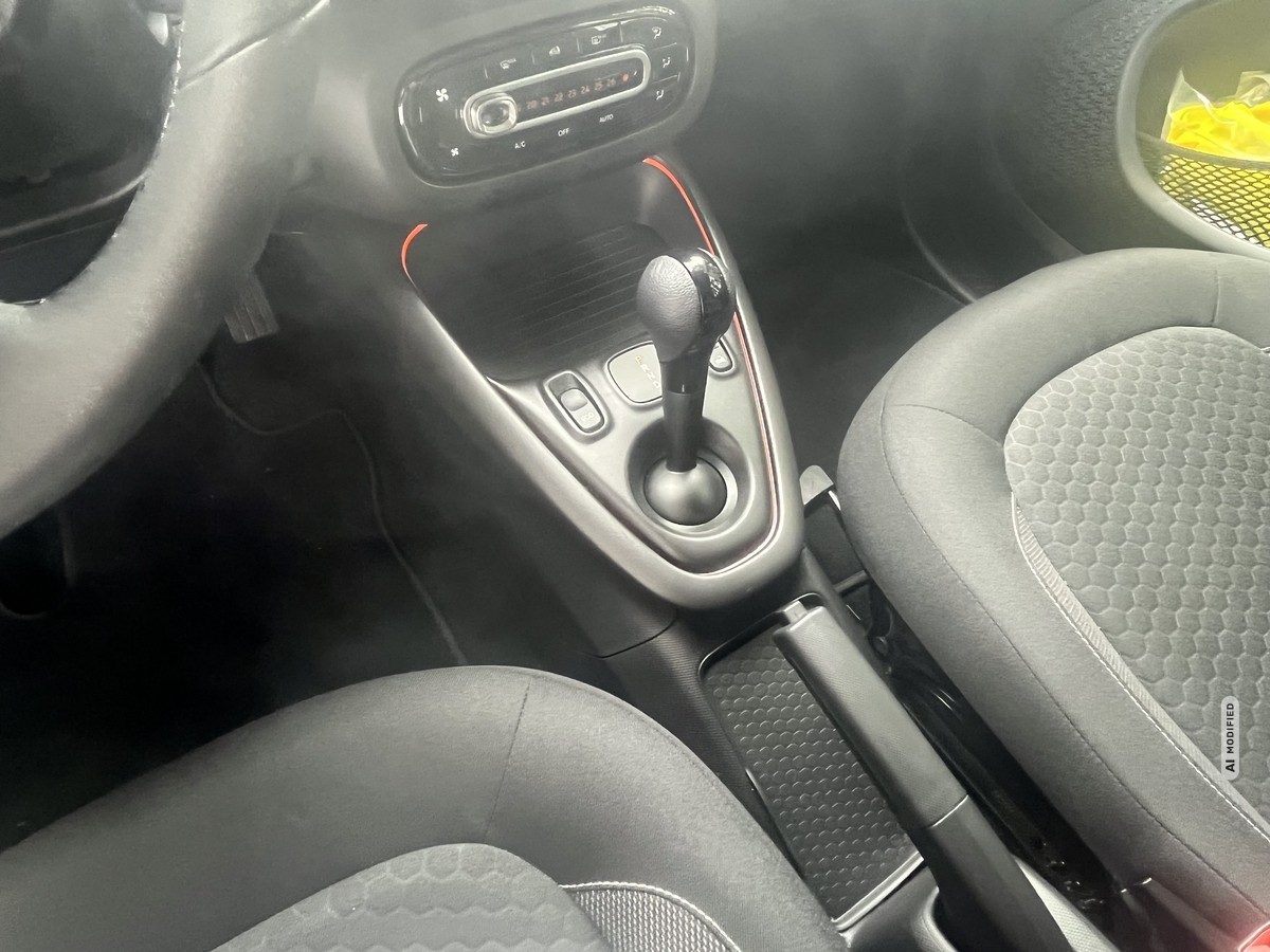 Smart ForTwo EQ cabrio*EXCLUSIVE*22kW*CAM*MEDIA*ALLW*LED*SHZ*