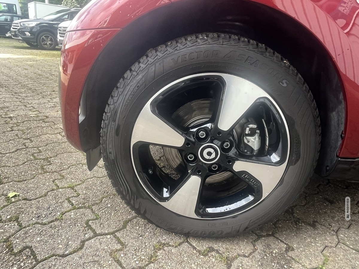 Smart ForTwo EQ cabrio*EXCLUSIVE*22kW*CAM*MEDIA*ALLW*LED*SHZ*