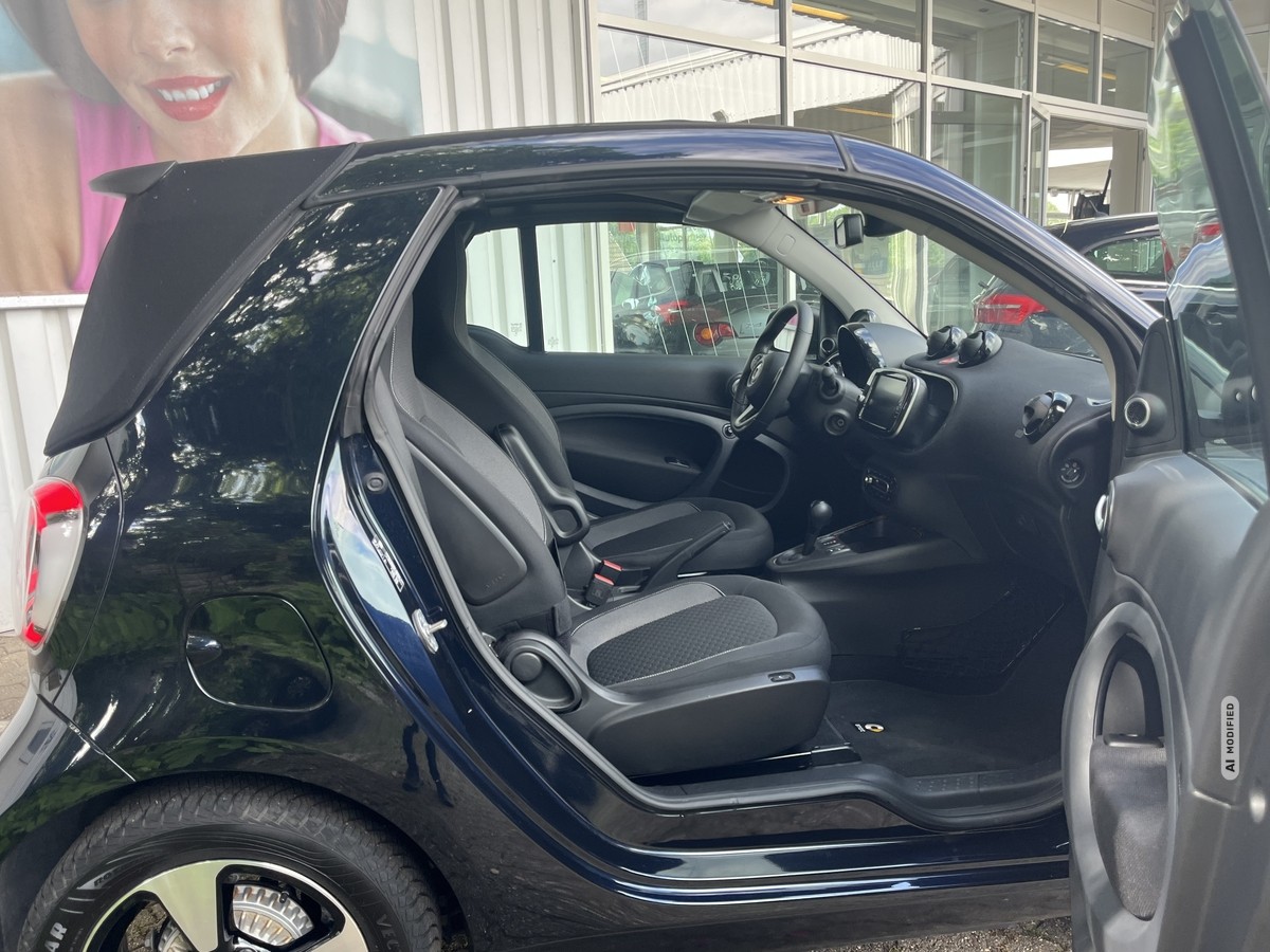 Smart ForTwo EQ cabrio*EXCLUSIVE*JBL*CAM*MEDIA*ALLW*LED*SHZ*
