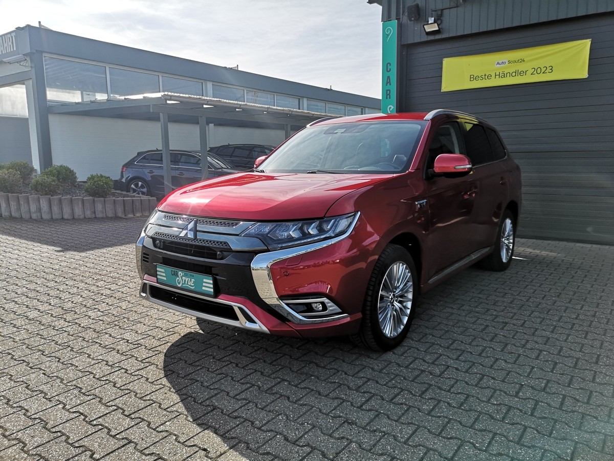 Mitsubishi Plug-in Hybrid Outlander  2.4 PHEV AHK