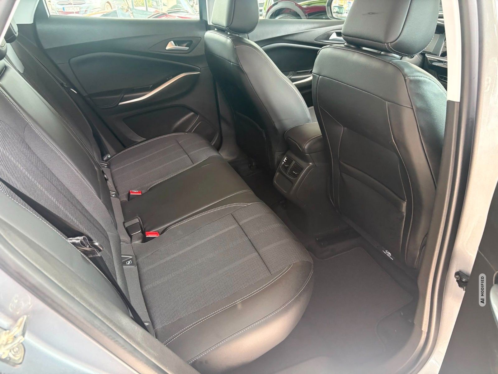 Opel Grandland X Grandland Enjoy 1.2 96KW (130 PS) Automatik,SHZ,