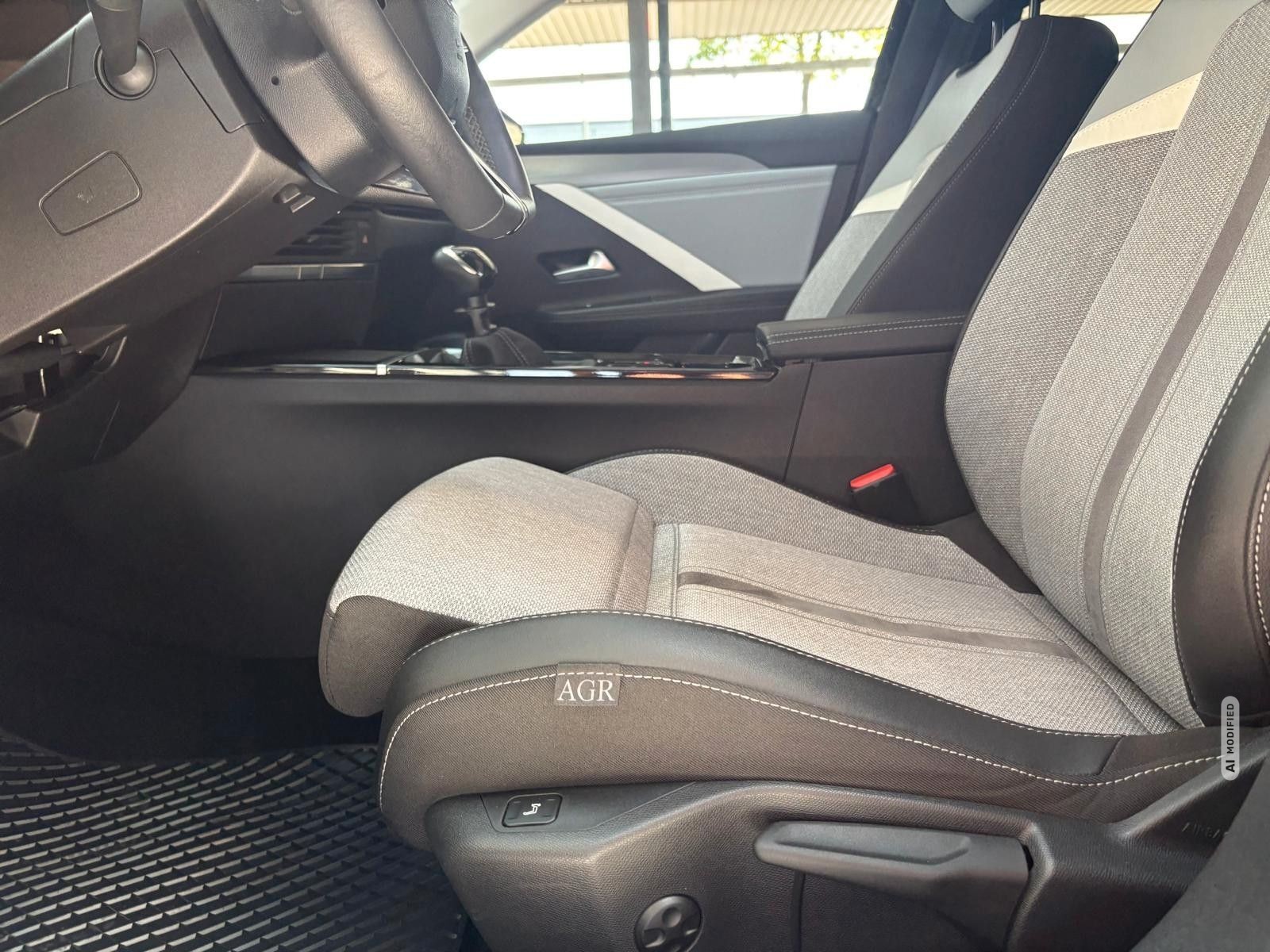 Opel Astra L Lim. 5-trg. Elegance mit Navi,AHK,