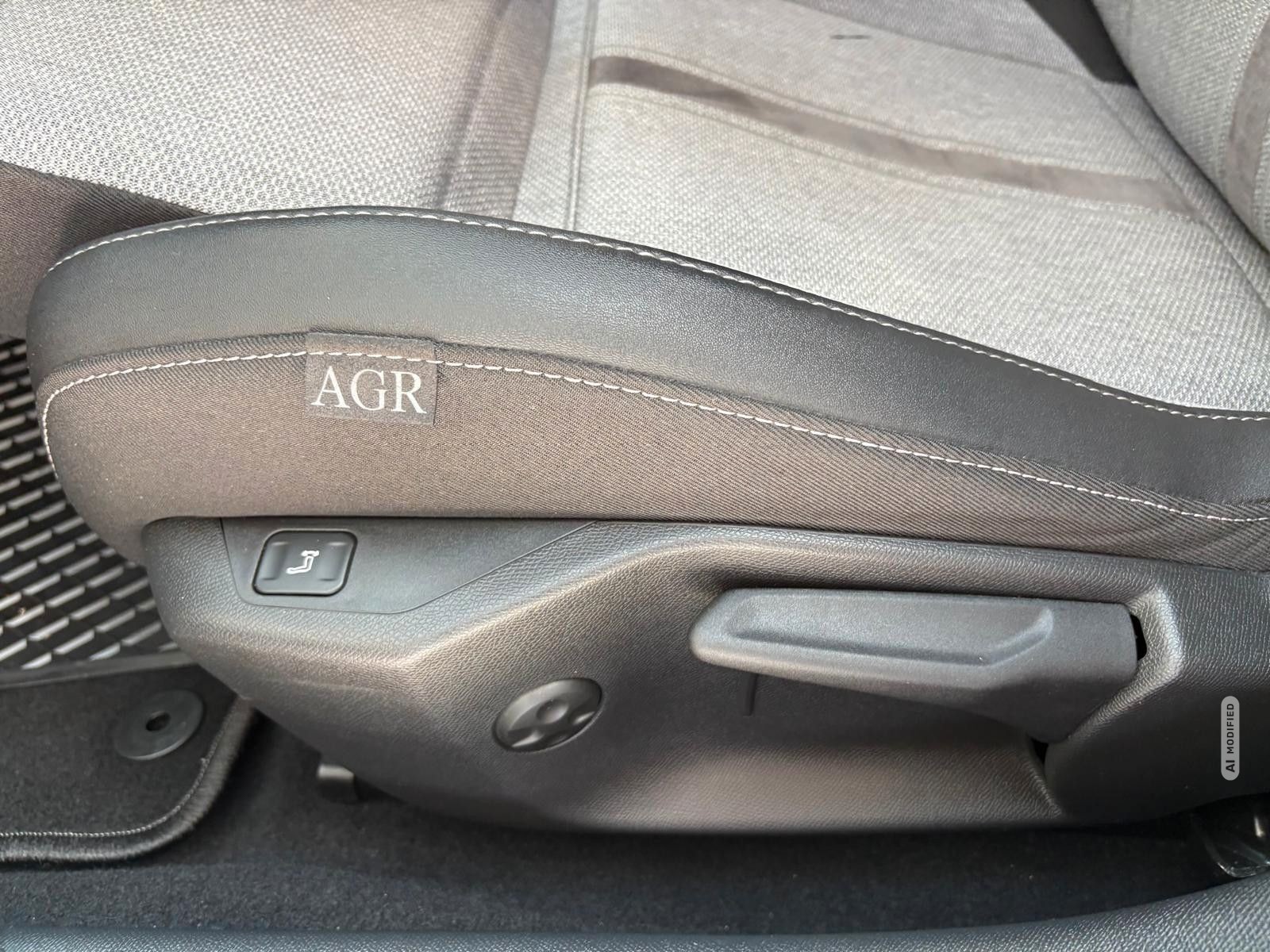 Opel Astra L Lim. 5-trg. Elegance mit Navi,AHK,