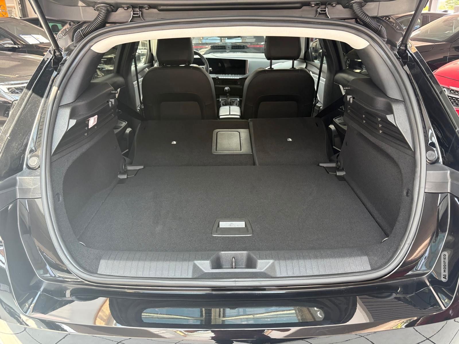 Opel Astra L Lim. 5-trg. Elegance mit Navi,AHK,
