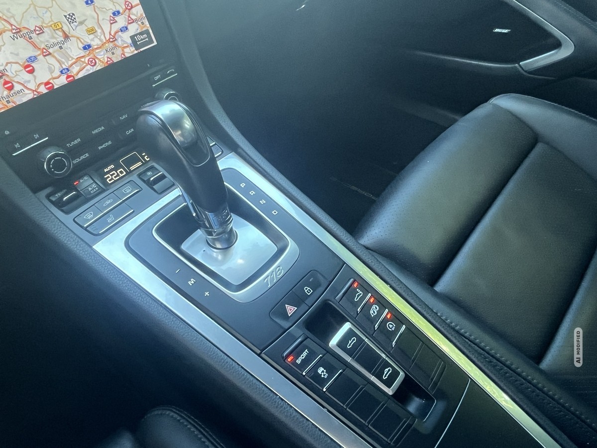 Porsche Boxster *718*PDK*20 ZOLL*BOSE*LEDERPAKET*CONNECT PLUS*
