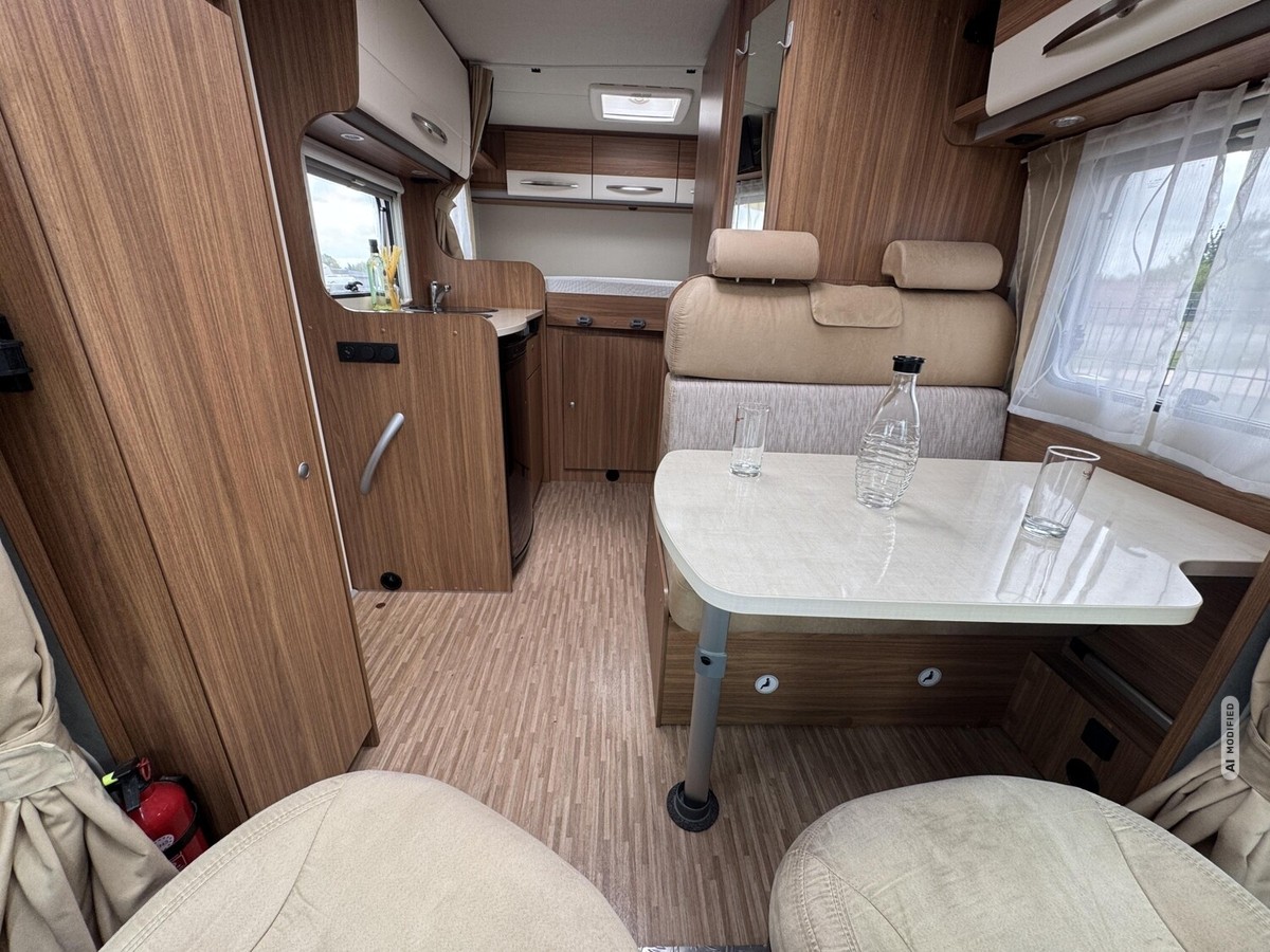 Carado T 132 Markise+TV+Absorber+Fahrradträger