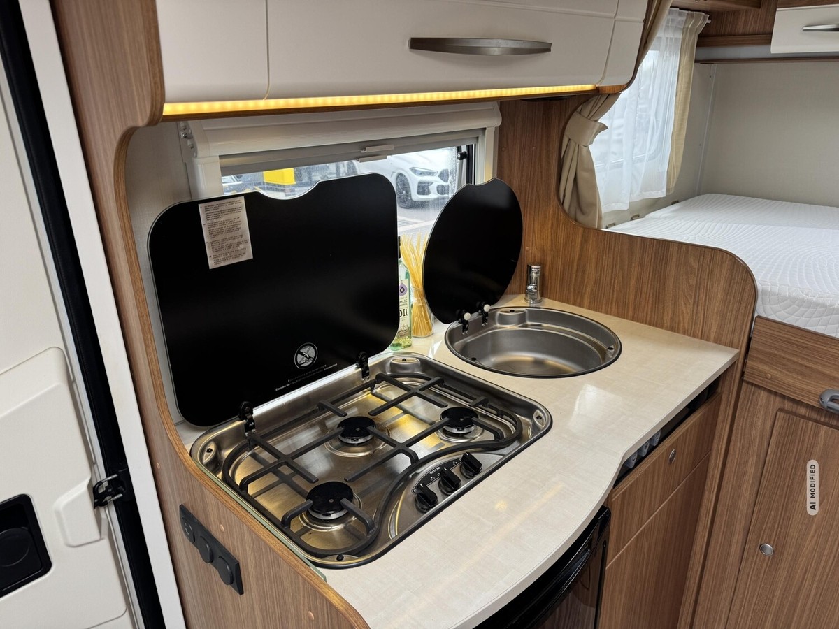 Carado T 132 Markise+TV+Absorber+Fahrradträger