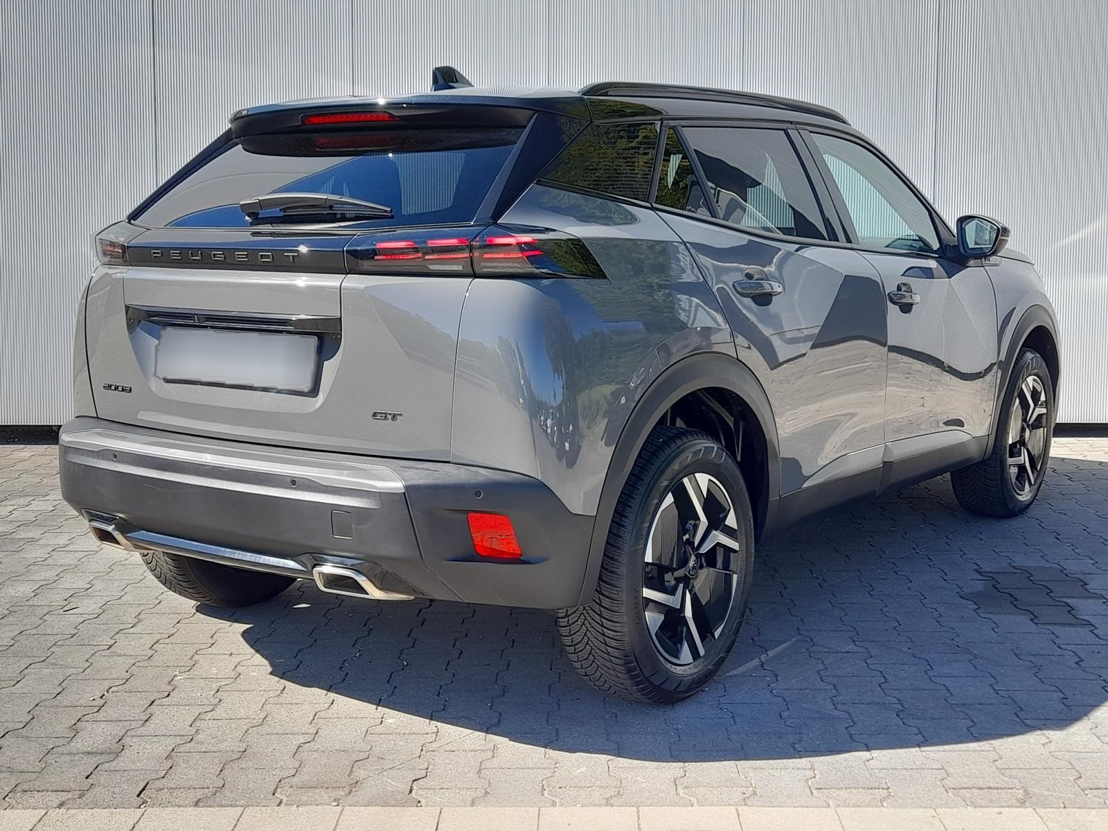 Peugeot 2008 1.2 GT NAVI~2xPDC~RFK~LED~KLIMAAUTO.~APP