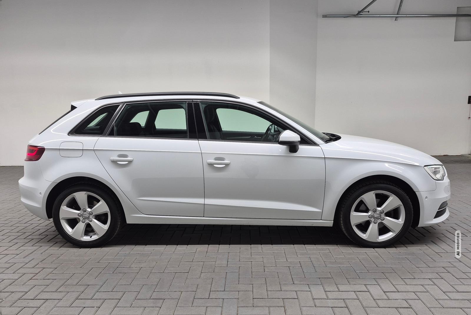 Audi A3 Sportback Bi-Xenon/Navi/SHZ/Kam/ACC/Keyl/17LM