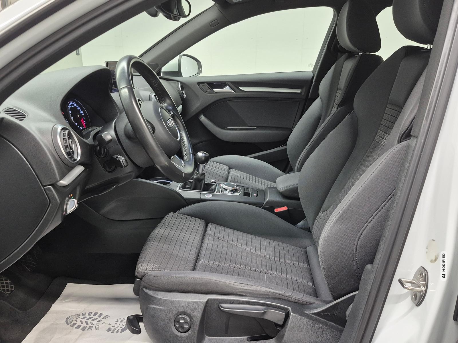 Audi A3 Sportback Bi-Xenon/Navi/SHZ/Kam/ACC/Keyl/17LM