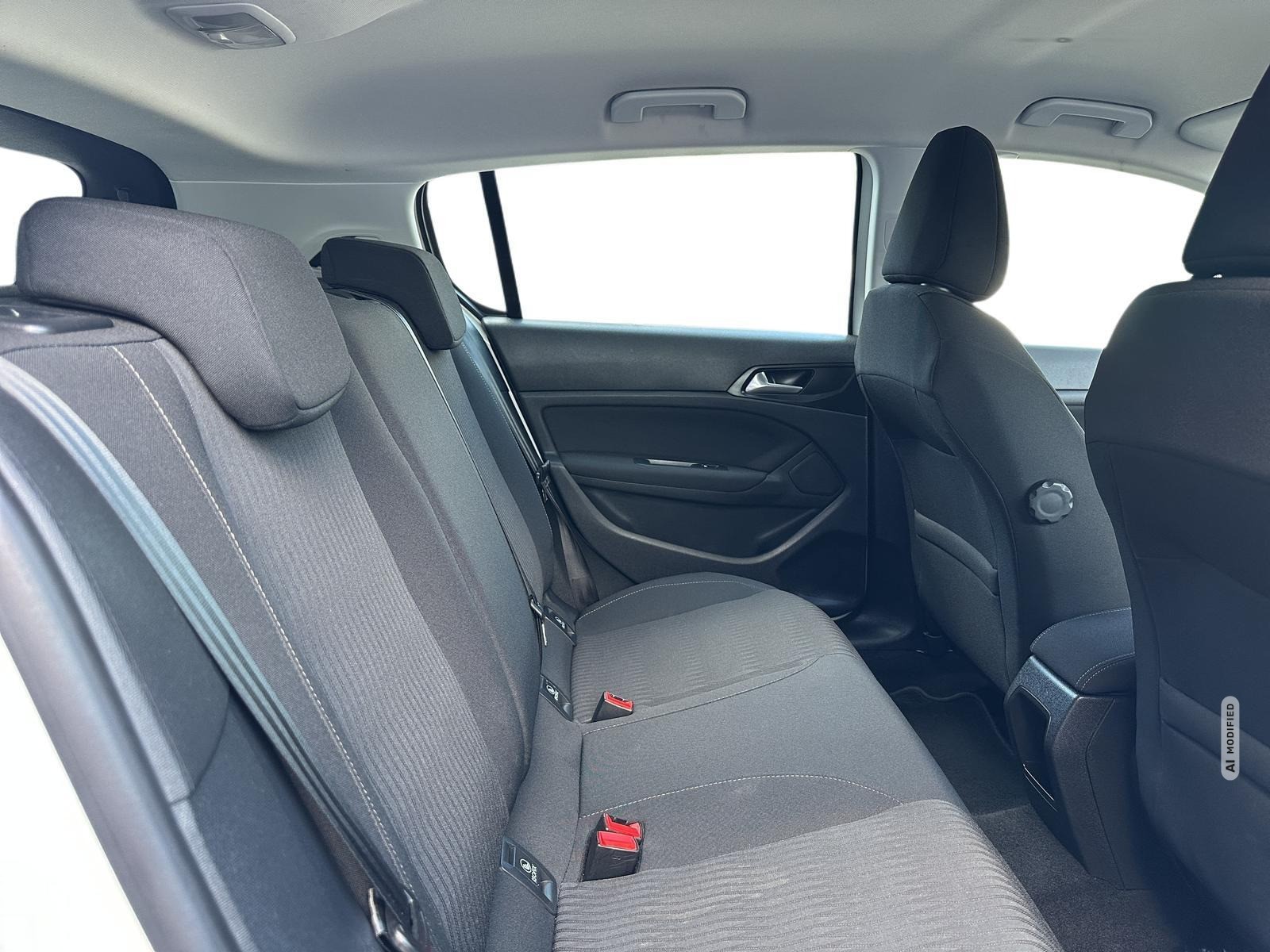 Peugeot 308 Kam/AHK/Navi/Tempomat/PDC/16-LM