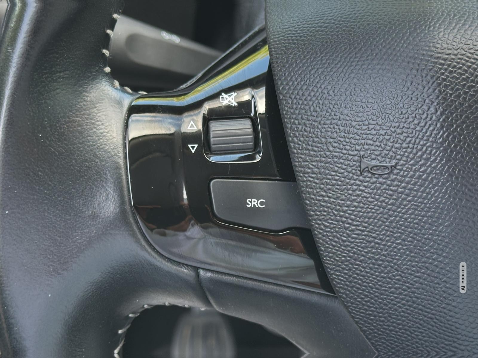 Peugeot 308 Kam/AHK/Navi/Tempomat/PDC/16-LM