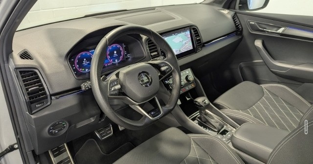 Skoda Karoq Sportline 2.0 TSI 4x4 MTRX Pano AHK CarPlay