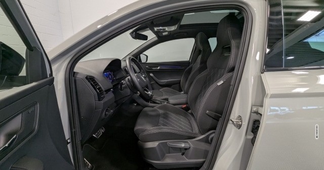 Skoda Karoq Sportline 2.0 TSI 4x4 MTRX Pano AHK CarPlay
