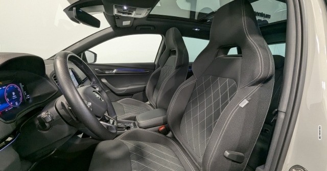 Skoda Karoq Sportline 2.0 TSI 4x4 MTRX Pano AHK CarPlay