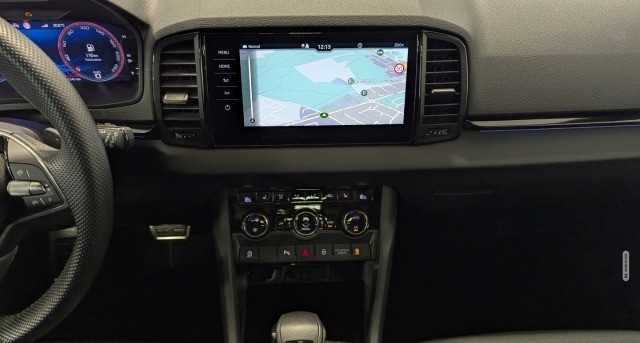 Skoda Karoq Sportline 2.0 TSI 4x4 MTRX Pano AHK CarPlay