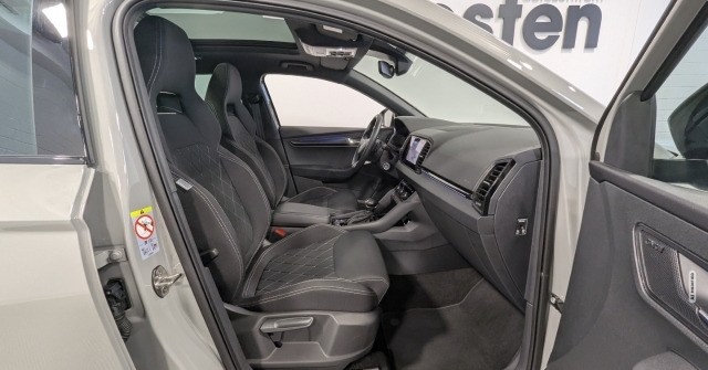 Skoda Karoq Sportline 2.0 TSI 4x4 MTRX Pano AHK CarPlay