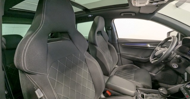 Skoda Karoq Sportline 2.0 TSI 4x4 MTRX Pano AHK CarPlay