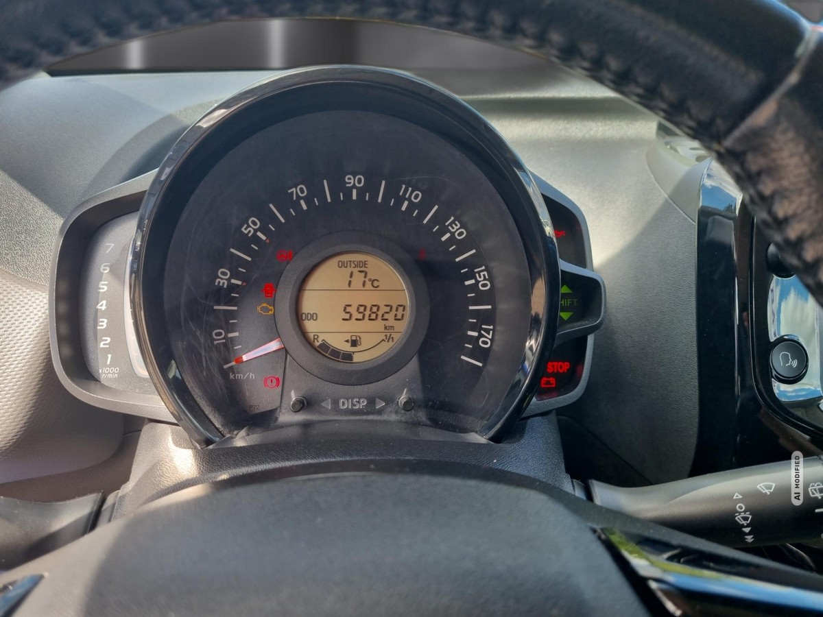 Peugeot 108 1.0 VTi TOP! Style el.Faltdach*Kamera*SHZ*LED*