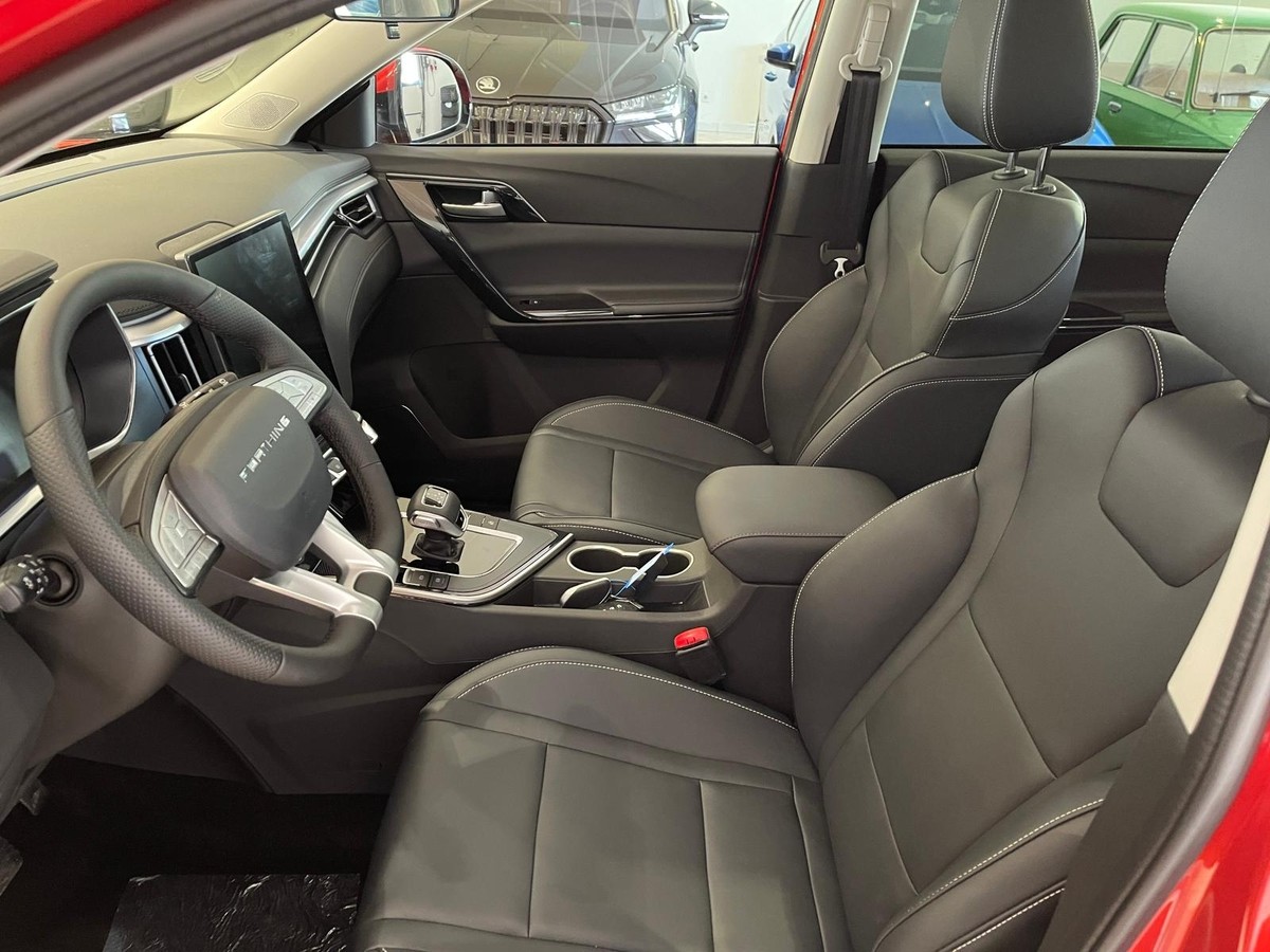 DFM Forthing 3 1.5L 7DCT PANO Kamera Keyless