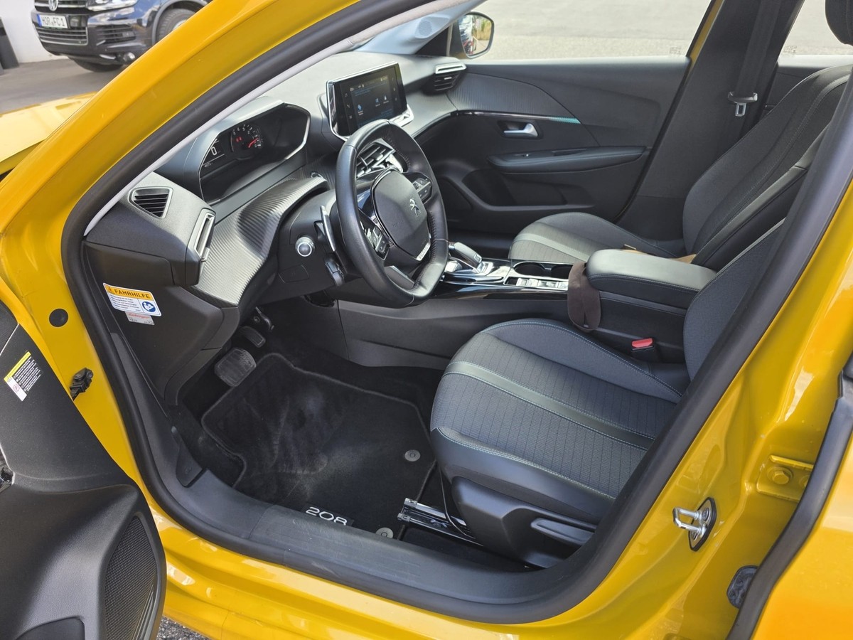 Peugeot 208 Carplay/Tempo/Sitzh./Spurh./Behindertengerecht