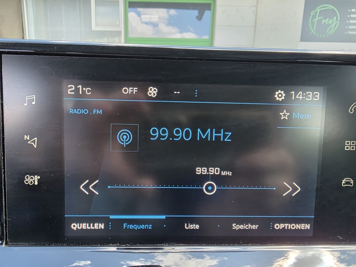 Peugeot 208 Carplay/Tempo/Sitzh./Spurh./Behindertengerecht