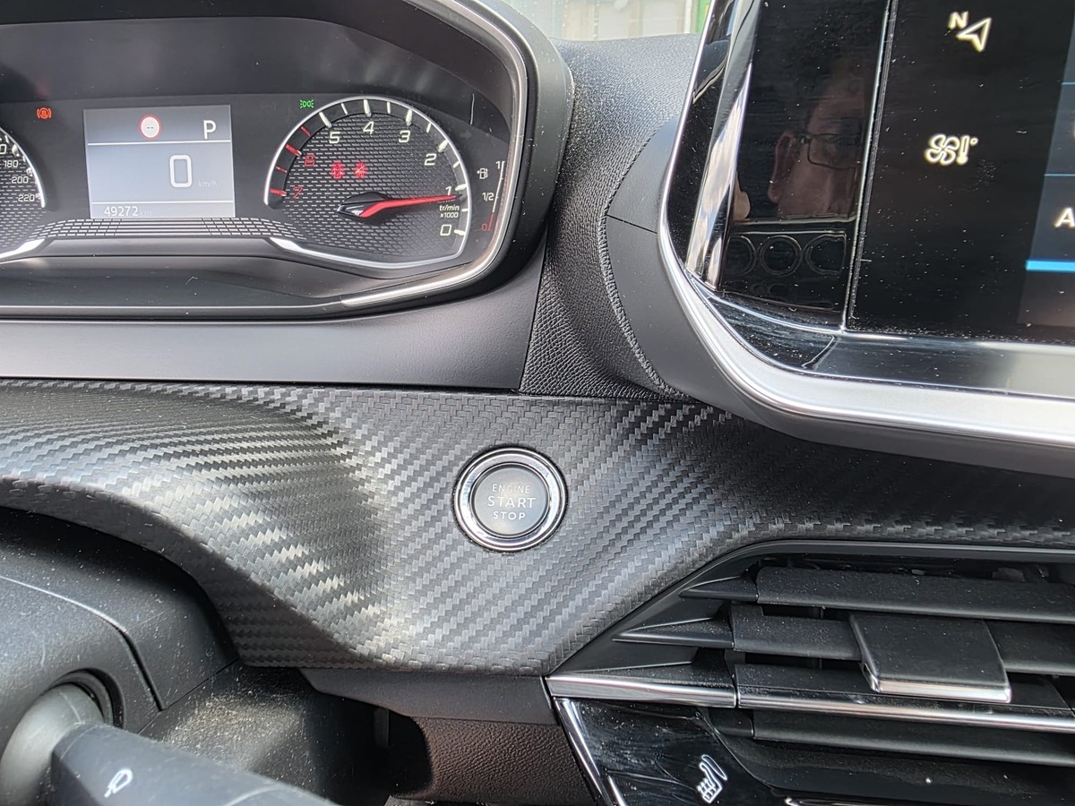 Peugeot 208 Carplay/Tempo/Sitzh./Spurh./Behindertengerecht