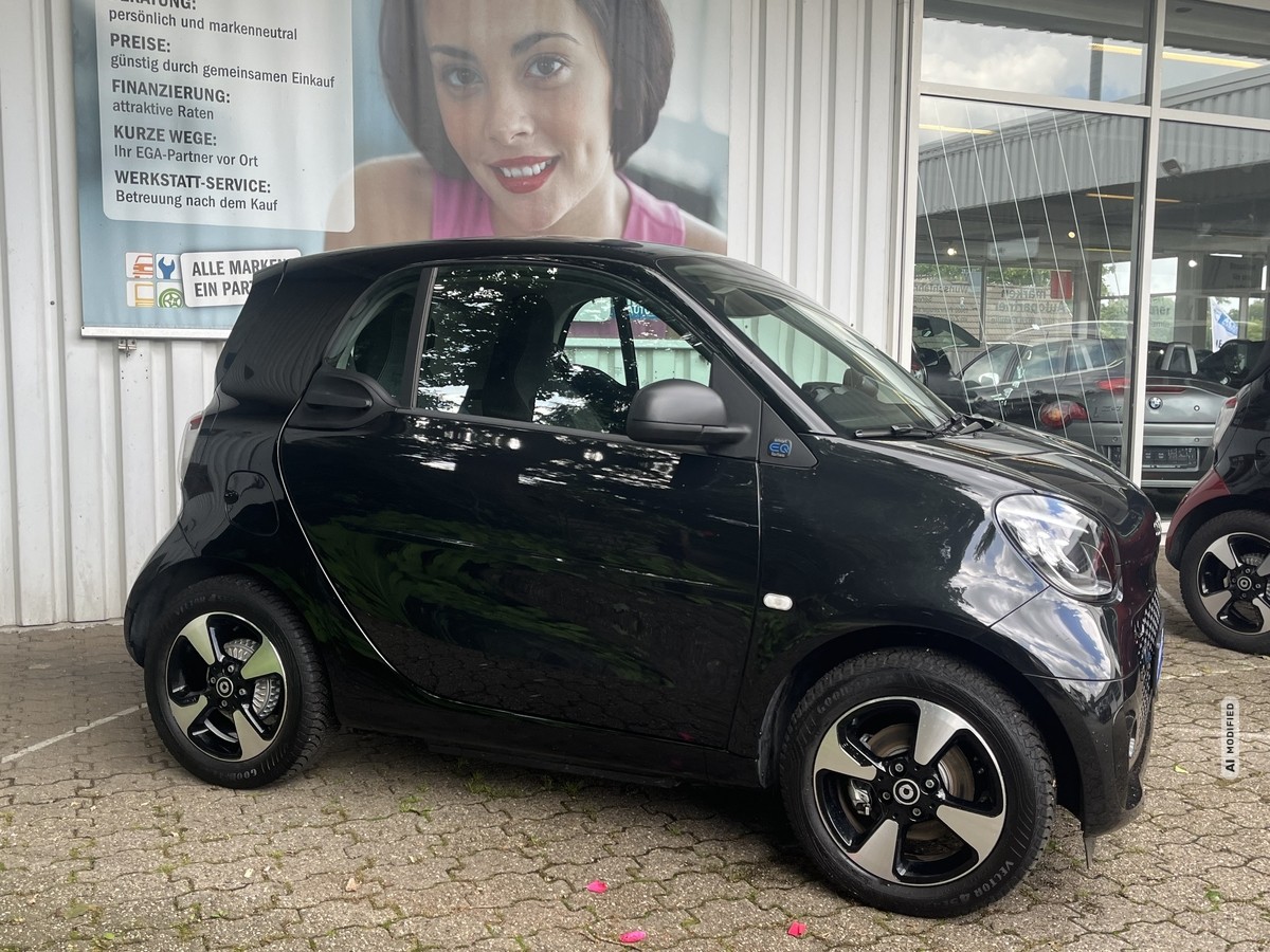 Smart ForTwo EQ Exclusive PANORAMA CAM MEDIA LED PDC SHZ ALU 22