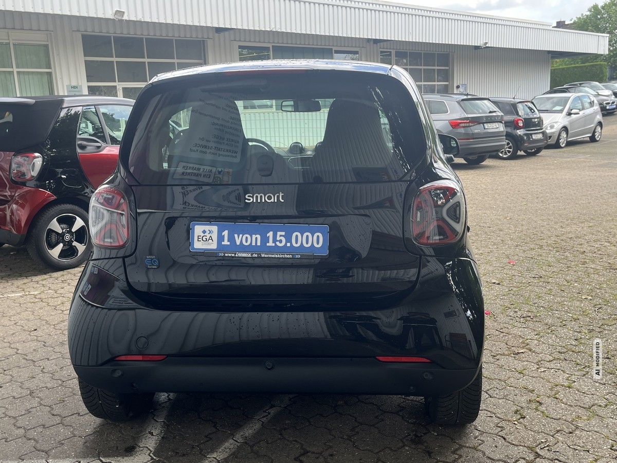 Smart ForTwo EQ Exclusive PANORAMA CAM MEDIA LED PDC SHZ ALU 22