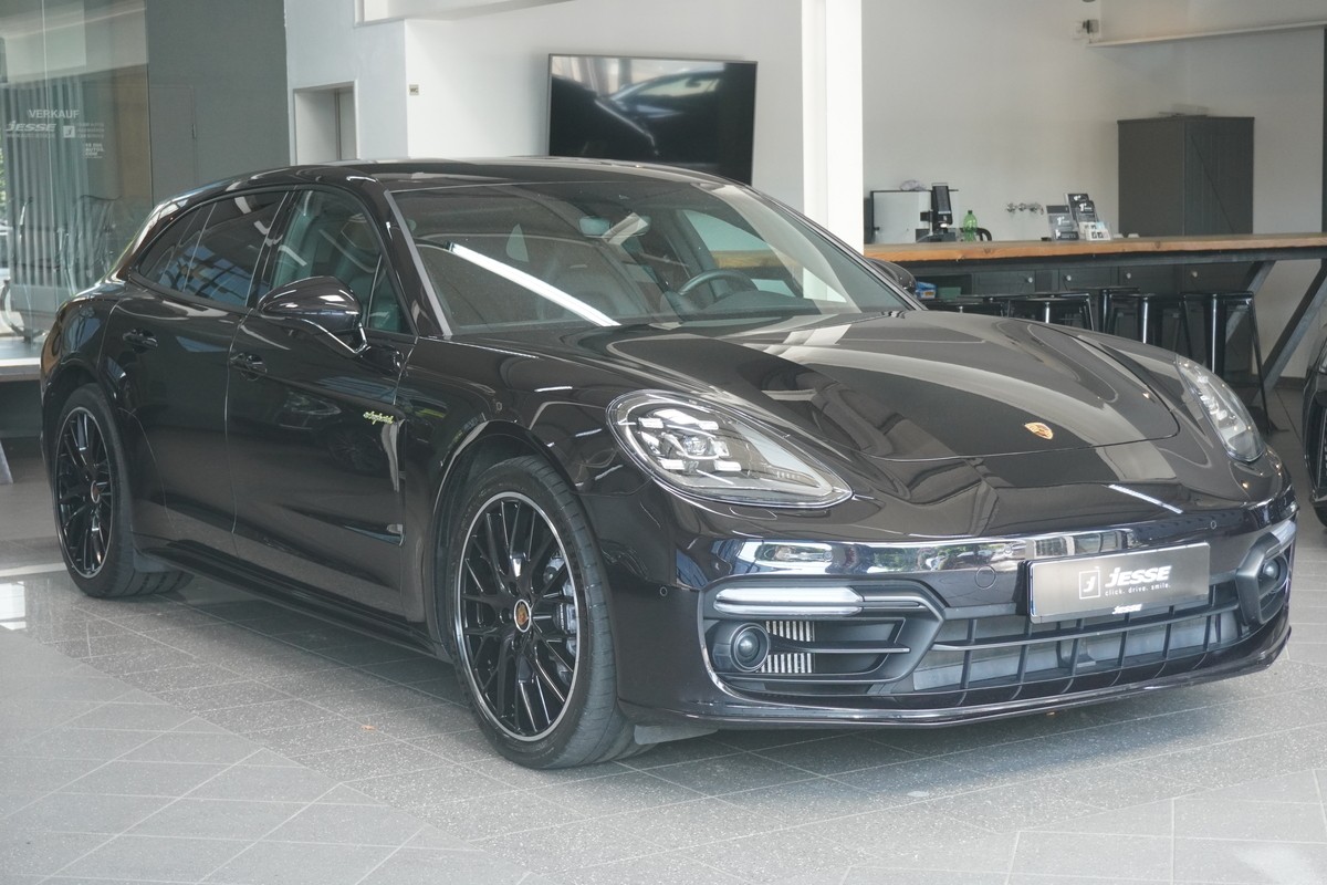 Porsche Panamera 4 E-Hyb. Sport Turismo Approved Chrono ACC BOSE