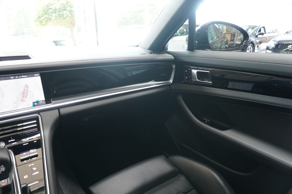 Porsche Panamera 4 E-Hyb. Sport Turismo Approved Chrono ACC BOSE