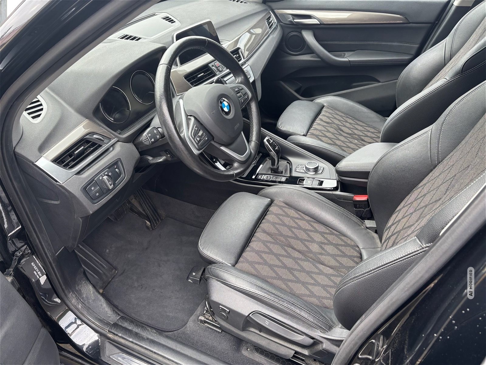 BMW X1 XLINE AUT NAVI LED AHK PANO RFK GRA PDC DACHRELING LORDOSE