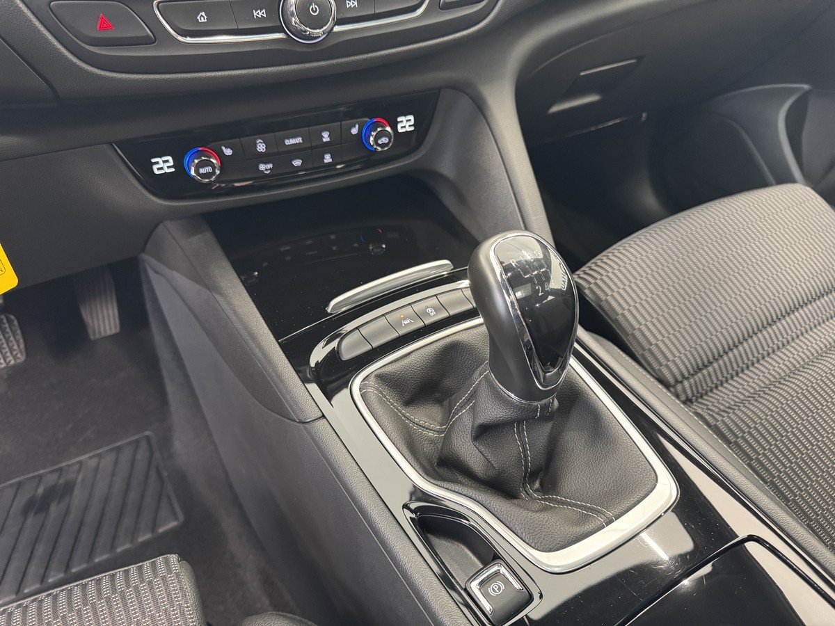 Opel Insignia 2.0 CDTI AHK*Scheckheft*Allwetter