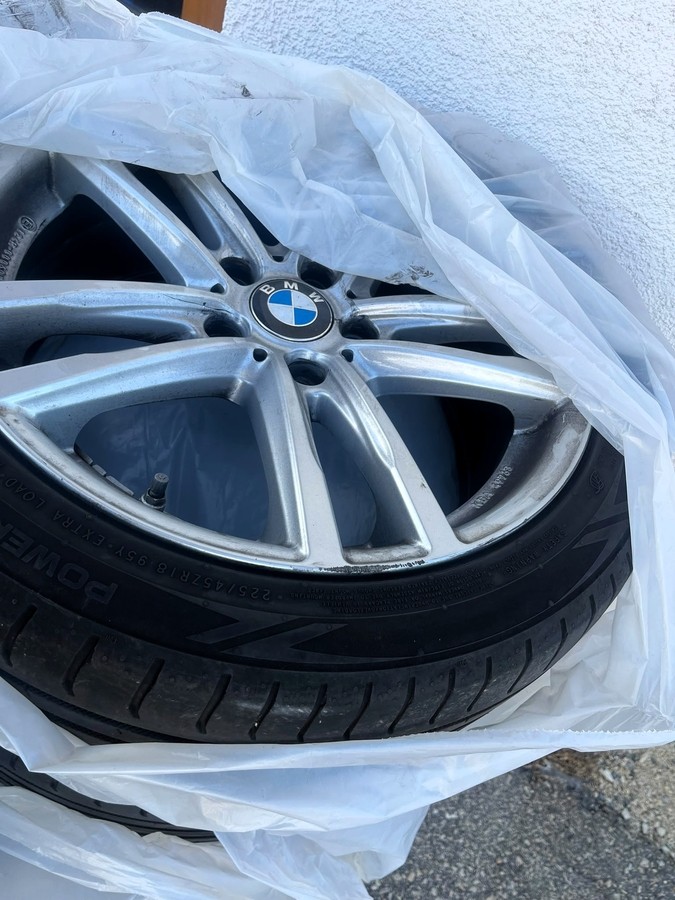 BMW 3203er -  d Luxury Line Navi*Bluetooth*Einparkhilfe hinten*