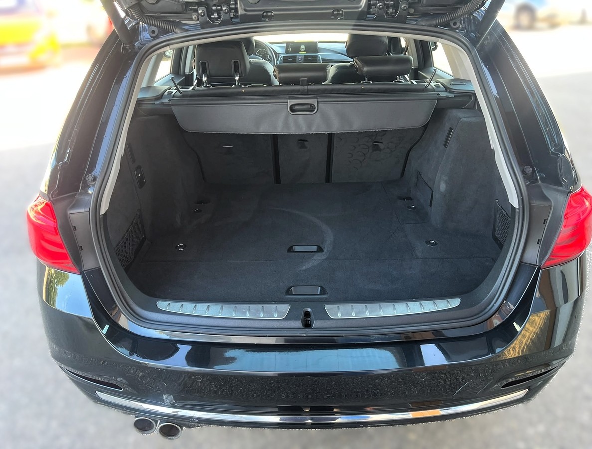 BMW 3203er -  d Luxury Line Navi*Bluetooth*Einparkhilfe hinten*
