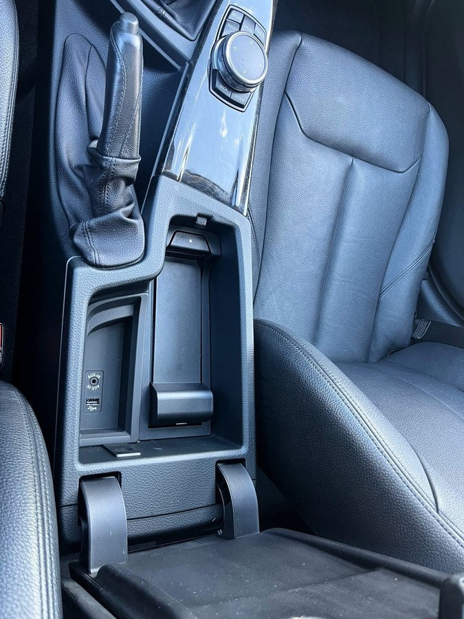 BMW 3203er -  d Luxury Line Navi*Bluetooth*Einparkhilfe hinten*