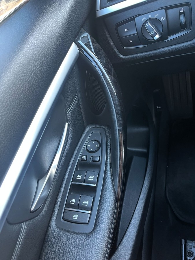 BMW 3203er -  d Luxury Line Navi*Bluetooth*Einparkhilfe hinten*