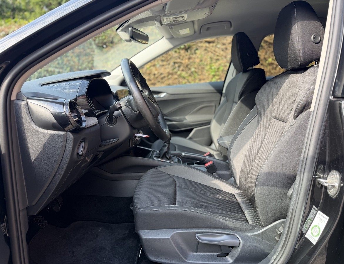 Skoda Fabia 1.0 TSI Tour/Spurhalte/PDC/AppleCarPlay/LED/ACC/SHZ/