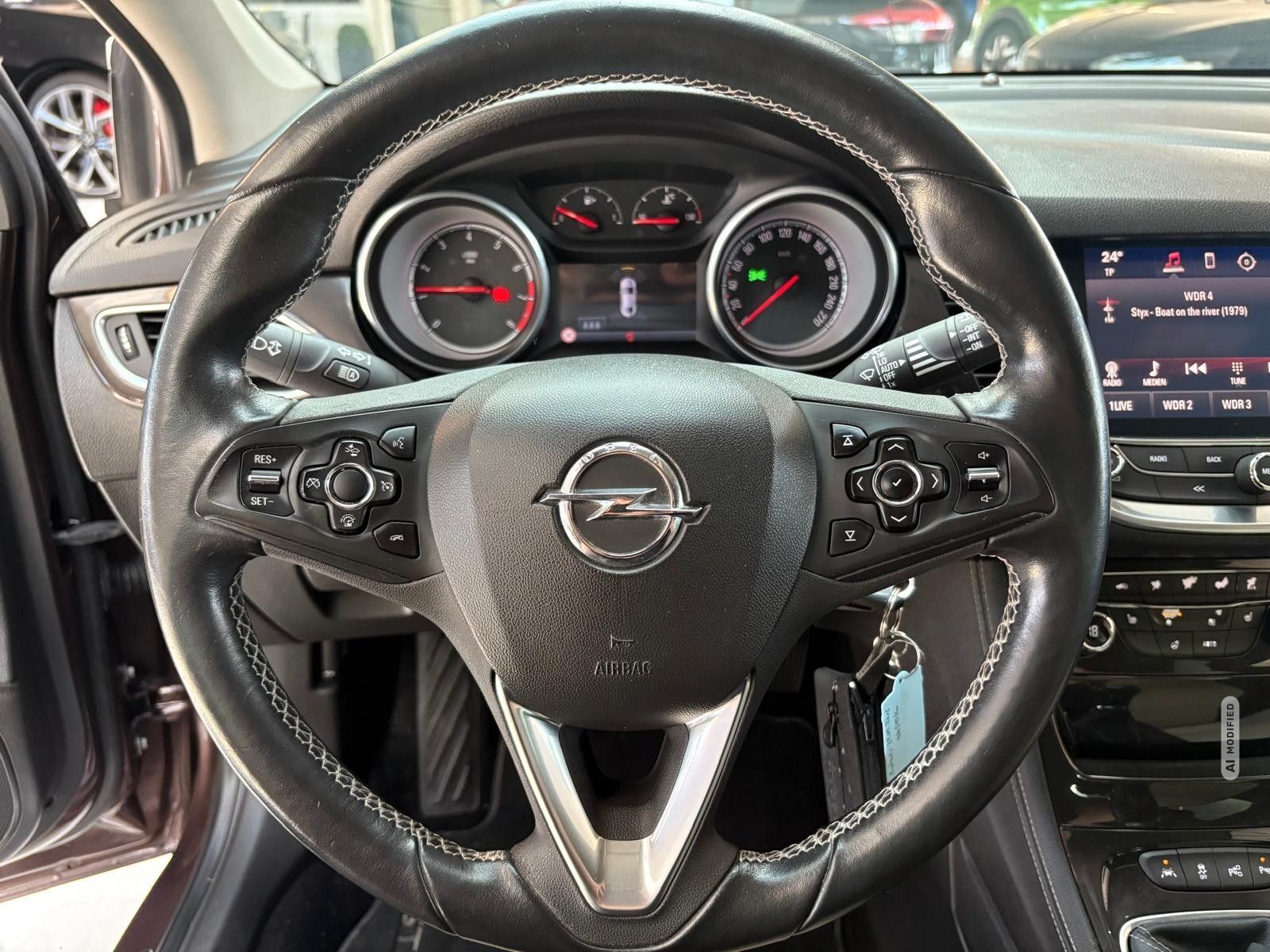 Opel Astra K Innovation AHK RFK SHZ LHZ PDC XENON