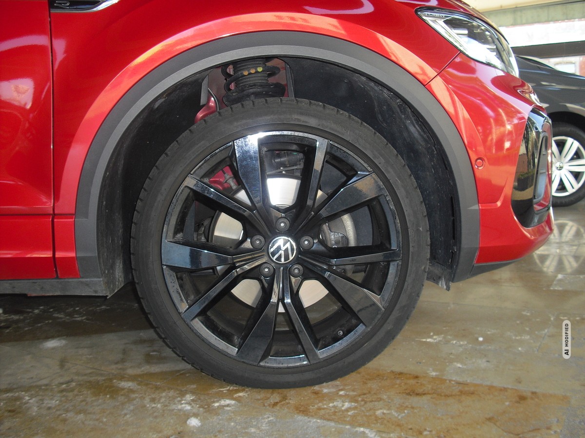 Volkswagen T-Roc 2.0 TSI R-Line 4Motion AHK*RFK*SHZ 
