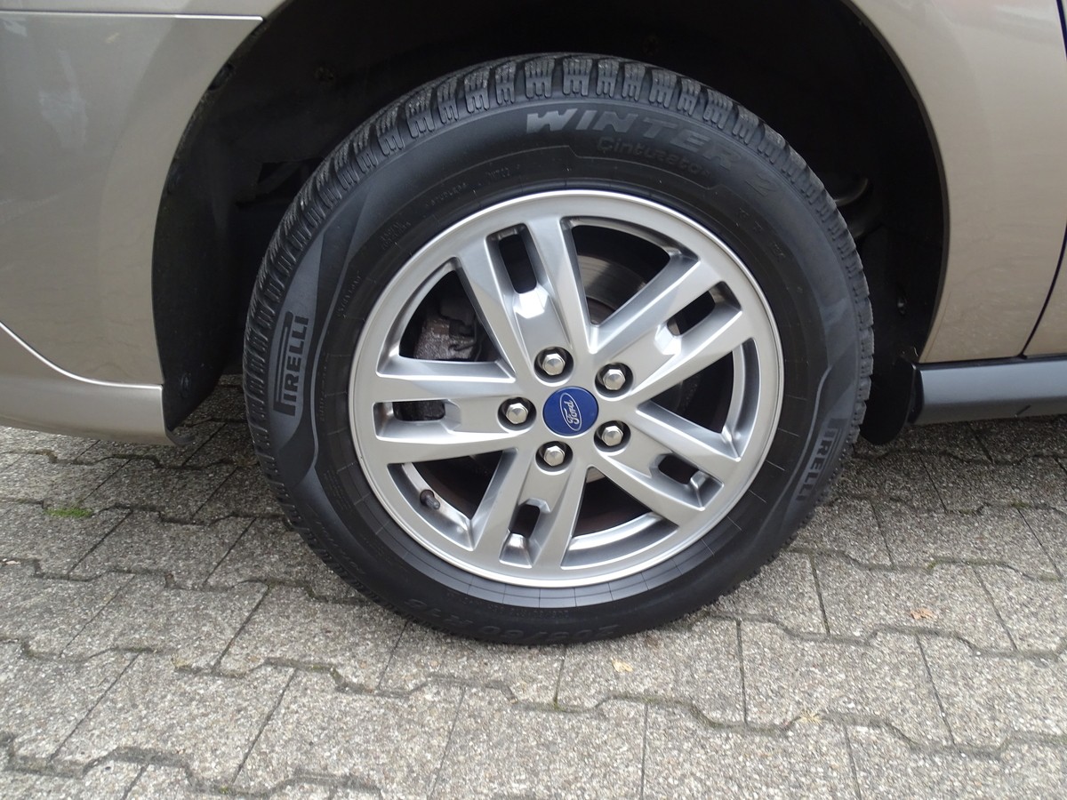 Ford Grand Tourneo Connect 1.5TDCi Grand Titanium 